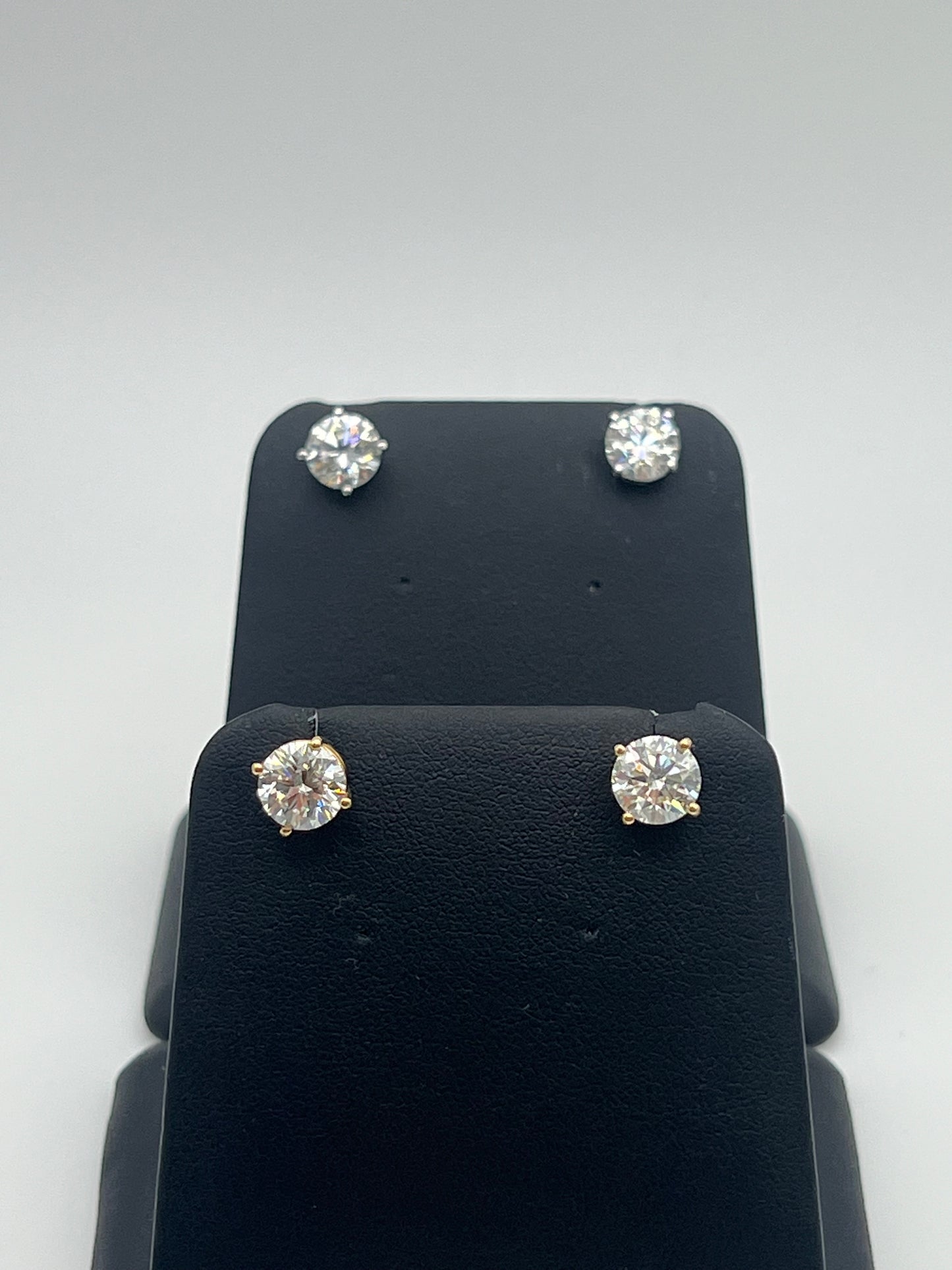 1.0 ctw Diamond Earrings In 14k Yellow Gold